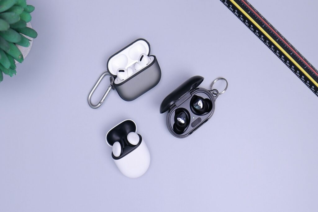 sanrio earbuds